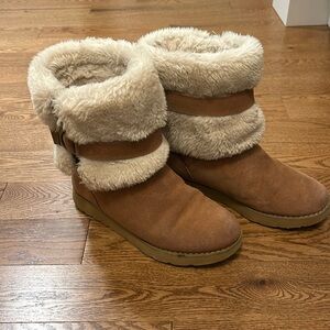 Land’s End winter boots in a very good condition.